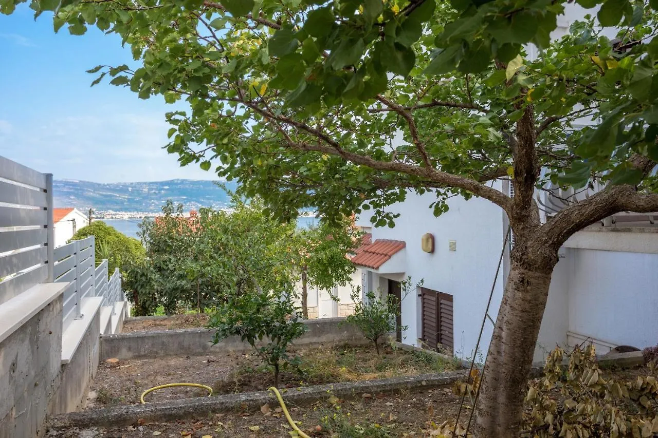 Studio Slatine 13298A Trogir 0*,
